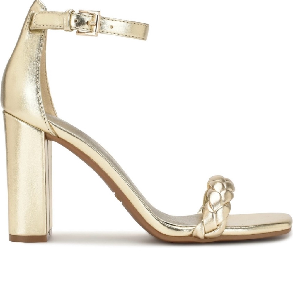 NWOT Never Worn Nine West GOLD Braided Chunky Heel Sandals Size 6 1/2